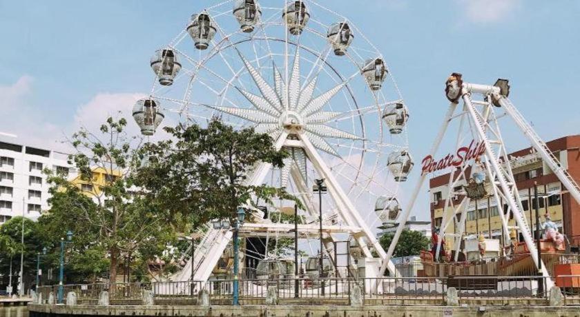Hotel Suria Malaqa Malacca Esterno foto