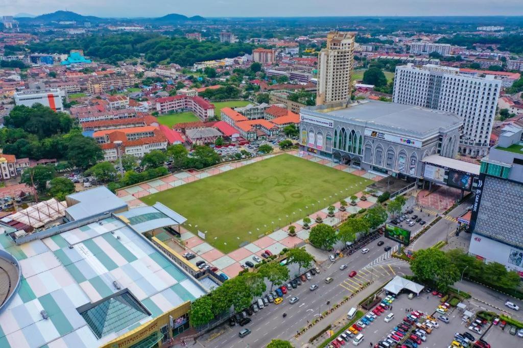Hotel Suria Malaqa Malacca Esterno foto