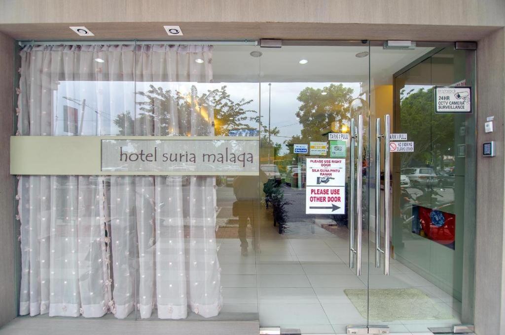 Hotel Suria Malaqa Malacca Esterno foto