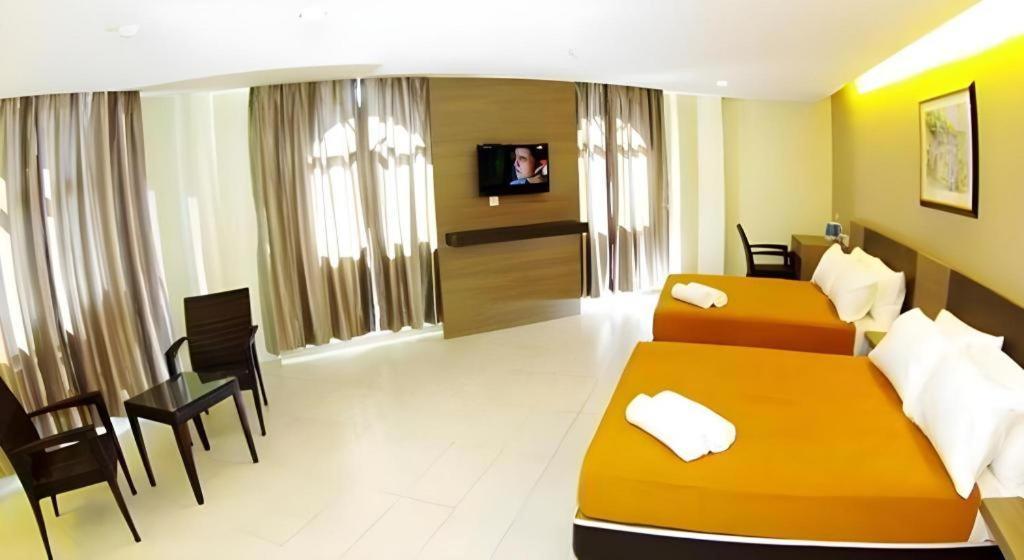 Hotel Suria Malaqa Malacca Esterno foto