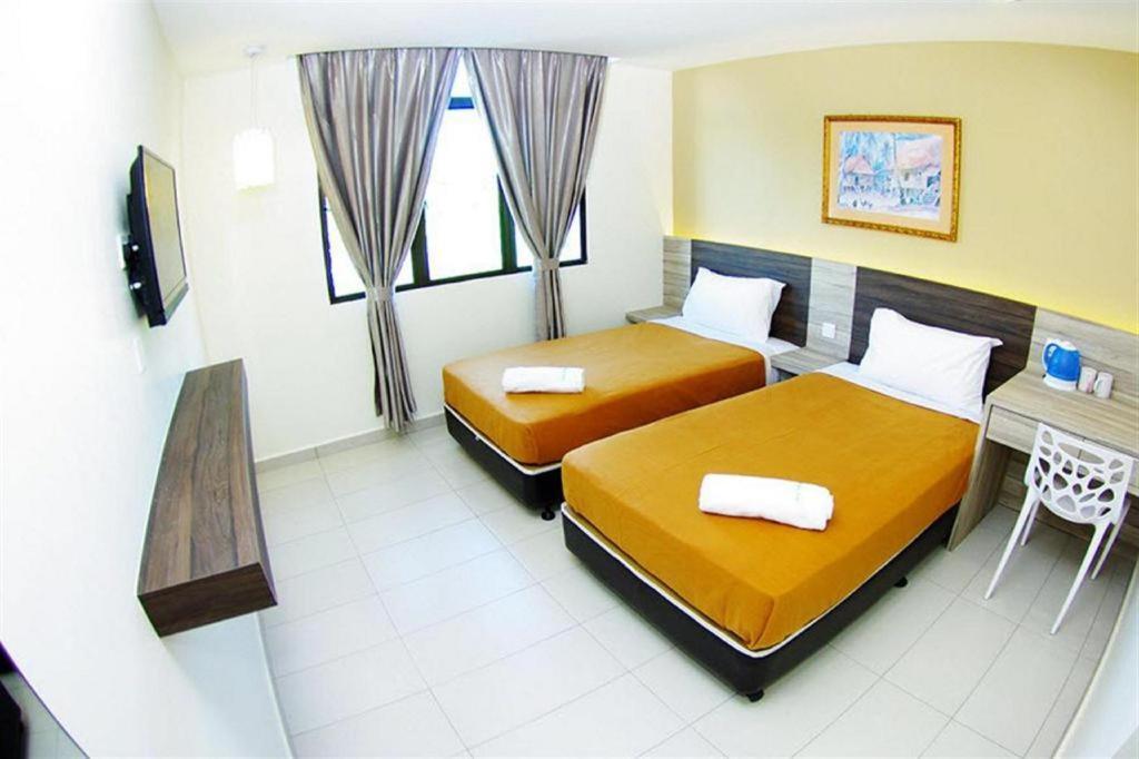 Hotel Suria Malaqa Malacca Esterno foto