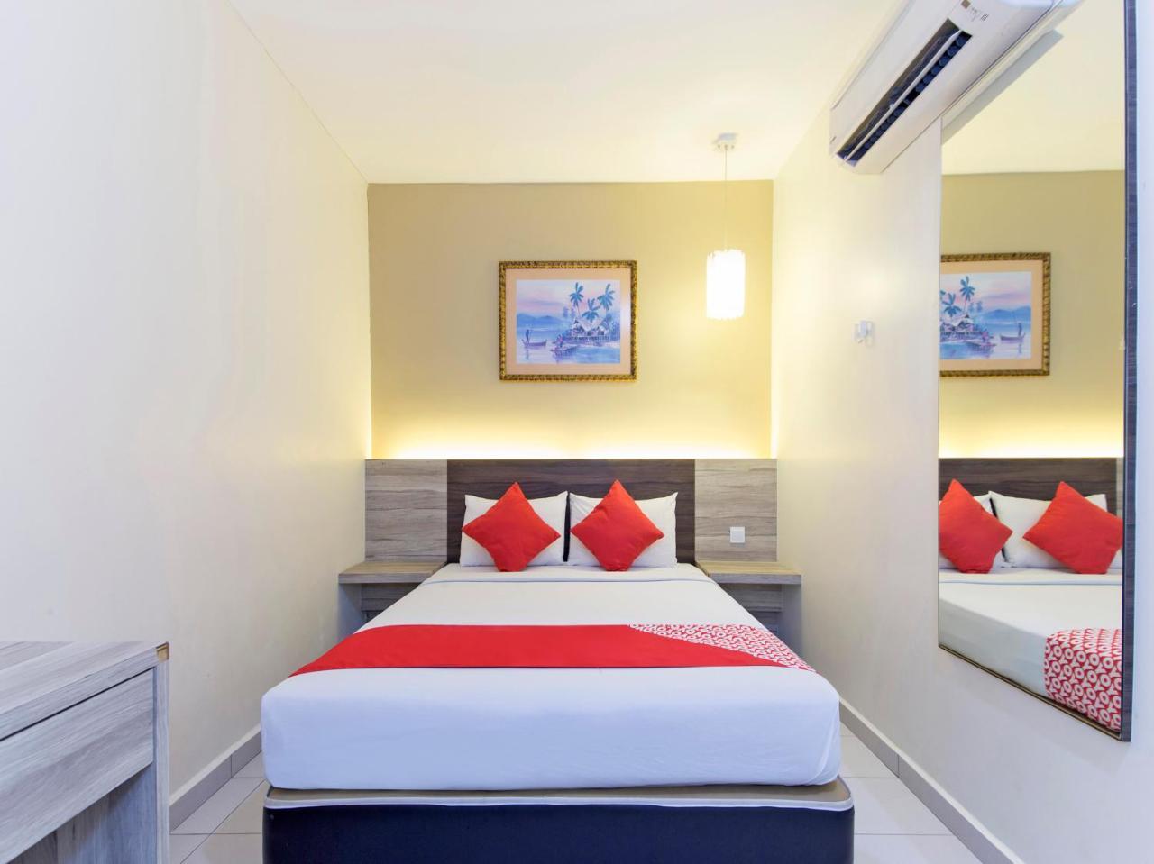 Hotel Suria Malaqa Malacca Esterno foto