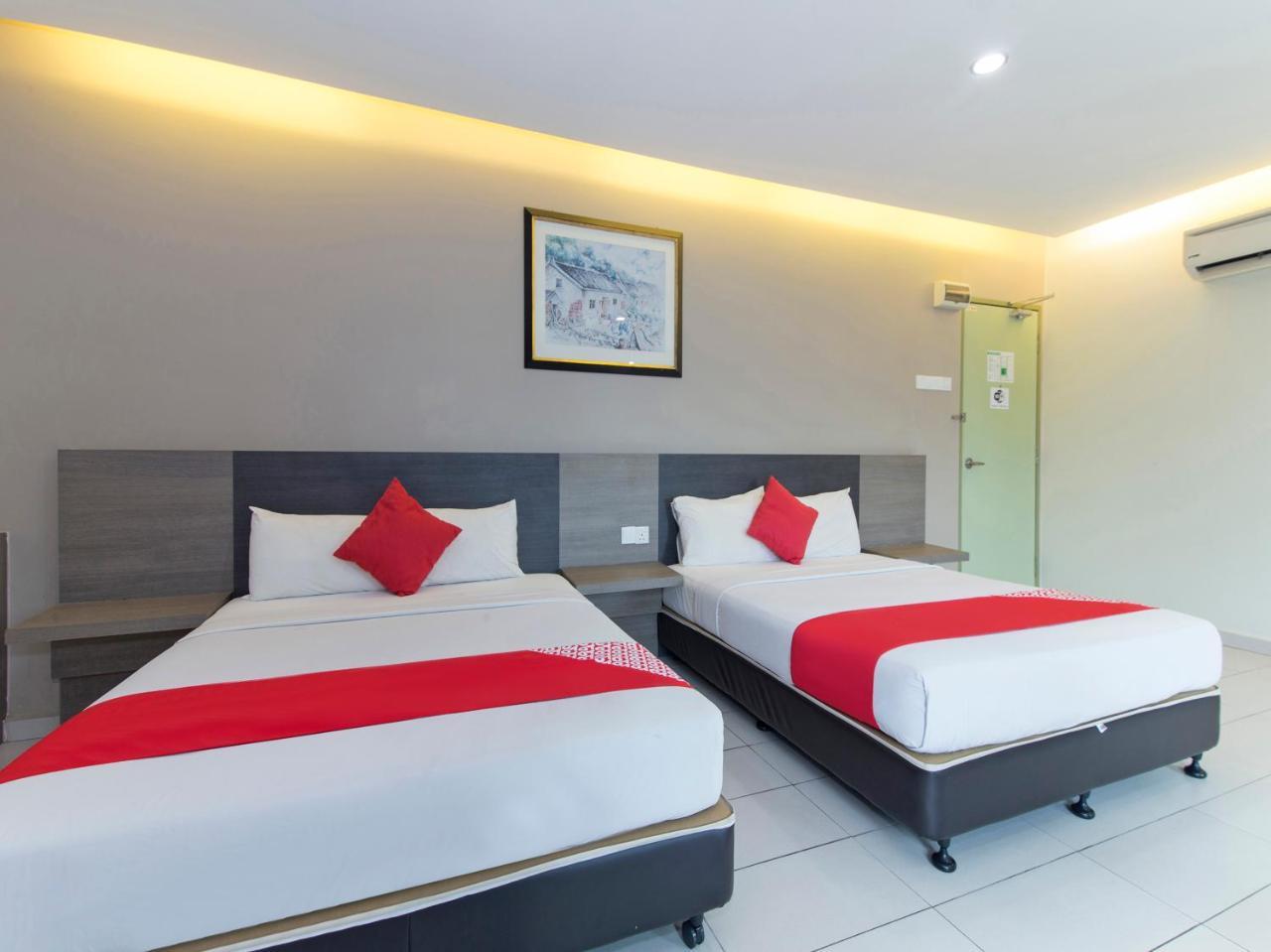 Hotel Suria Malaqa Malacca Esterno foto