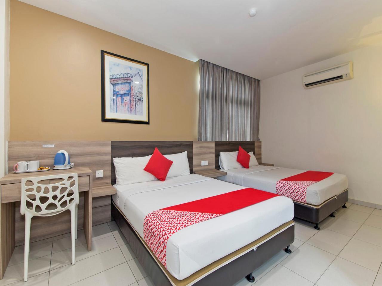 Hotel Suria Malaqa Malacca Esterno foto