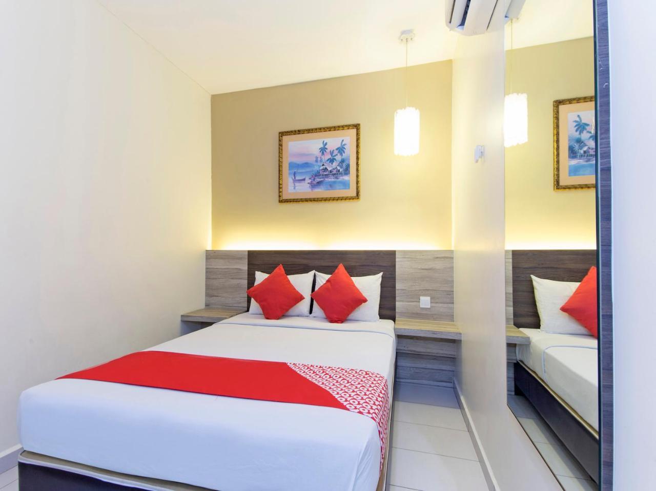 Hotel Suria Malaqa Malacca Esterno foto