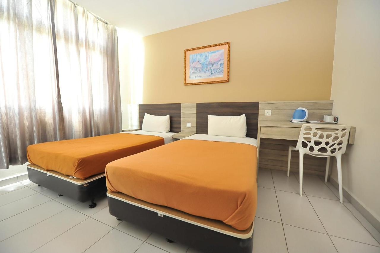 Hotel Suria Malaqa Malacca Esterno foto