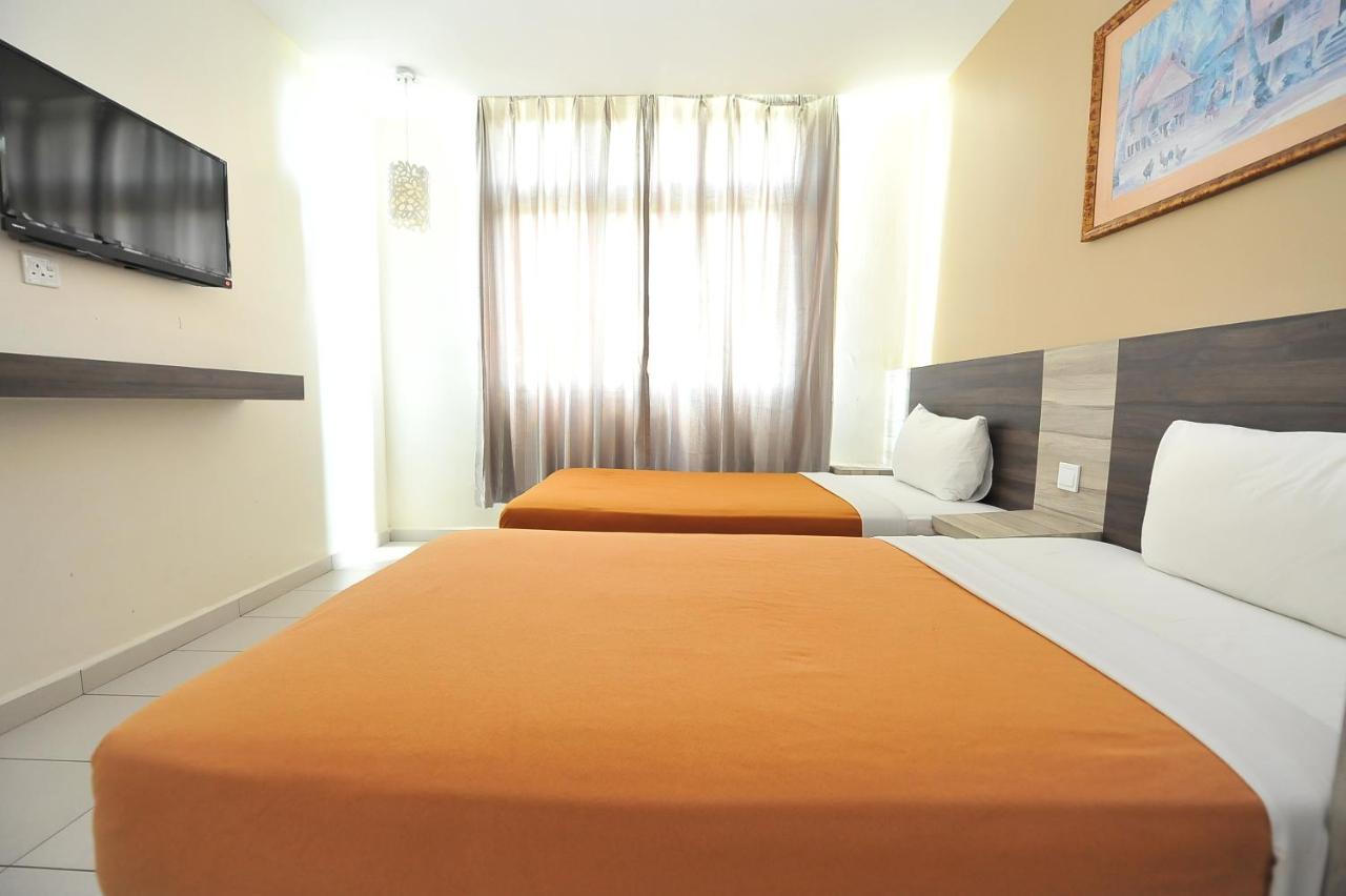 Hotel Suria Malaqa Malacca Esterno foto