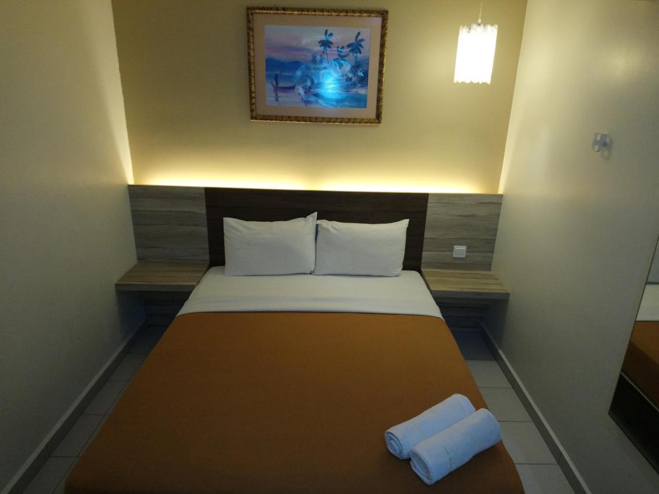 Hotel Suria Malaqa Malacca Esterno foto